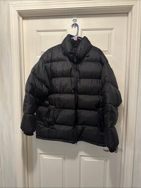 GAP Men’s Black Puffer Jacket
